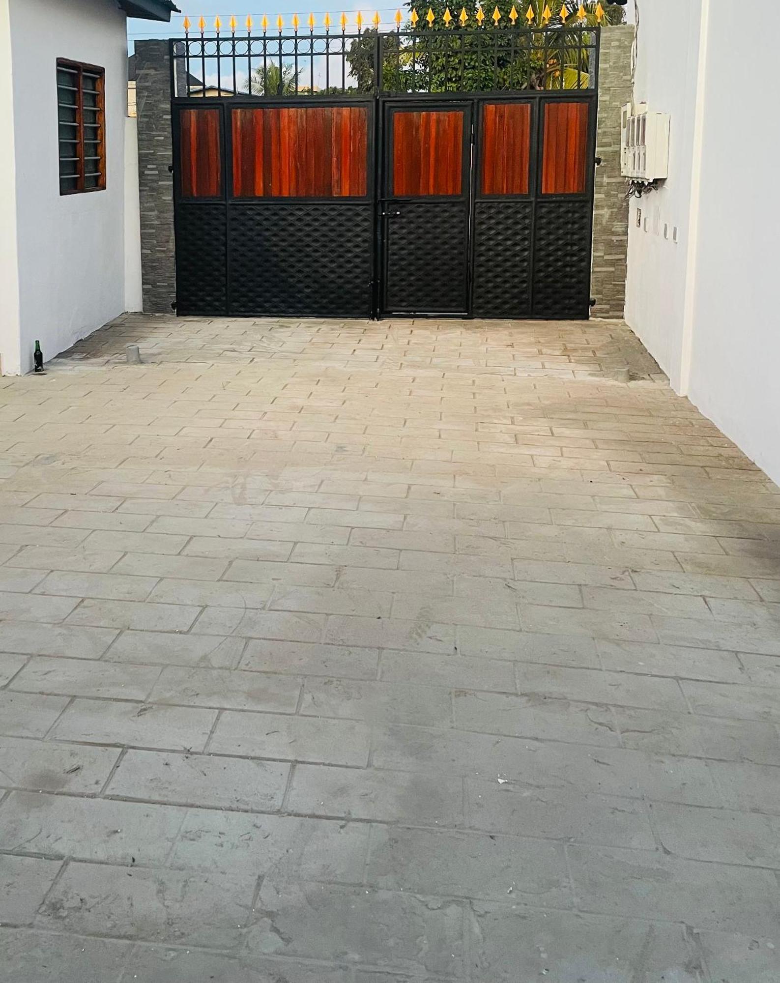 Ad Home Lomé Buitenkant foto